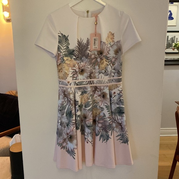 Ted Baker London Haylinn Woodland Jersey Skater Dress Floral Pink White Size S - Picture 4 of 12